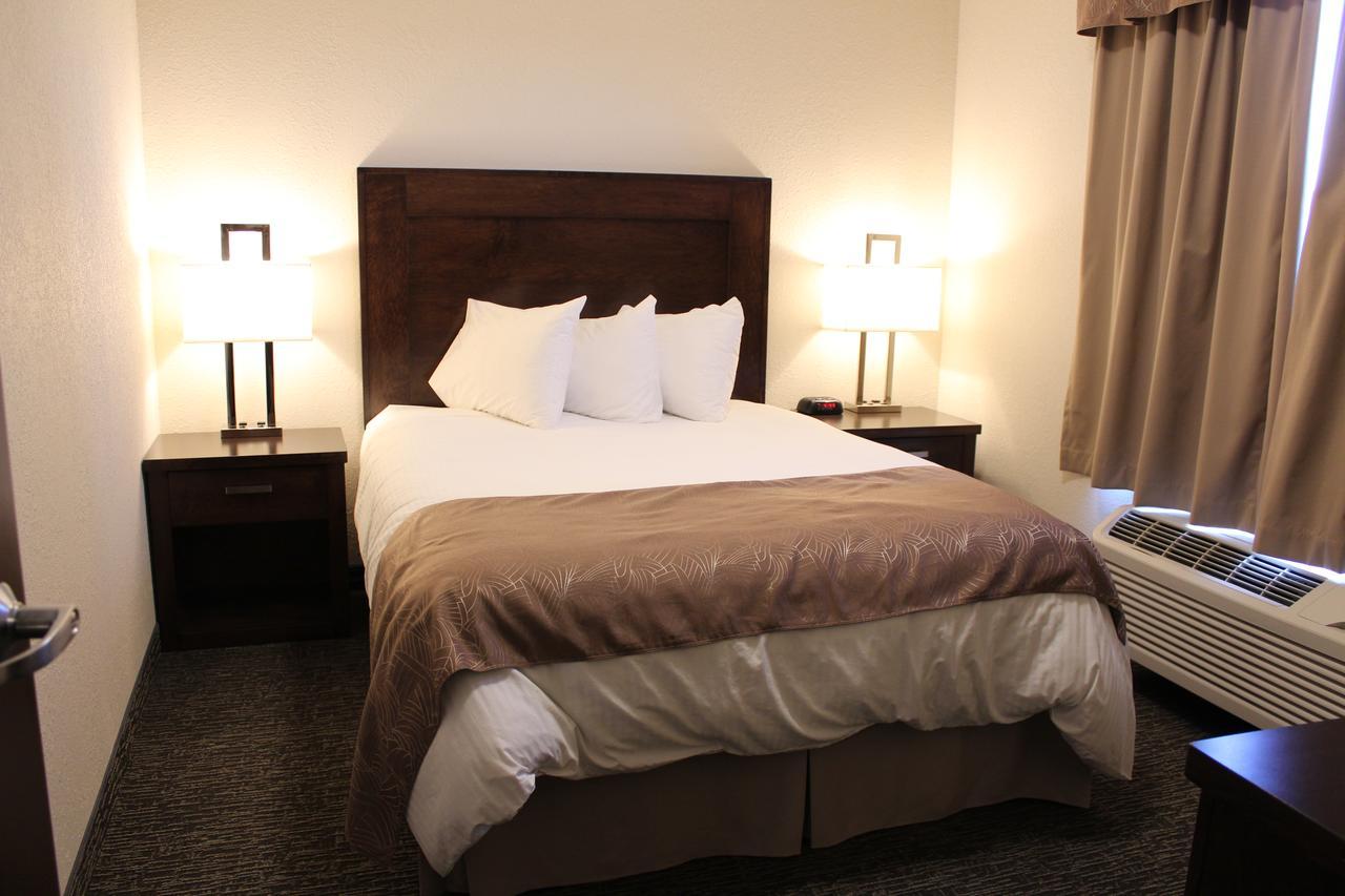 Prairie Moon Inn & Suites Macklin المظهر الخارجي الصورة